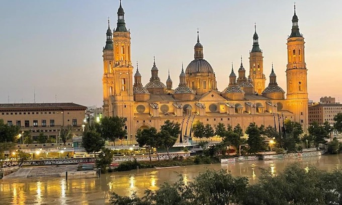 Arrabal Apartment | Apartamento Con Vistas Al Pilar con Aparcamiento privado