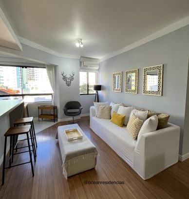 Barra Sul Apartment | Apartamento Decorado Coral