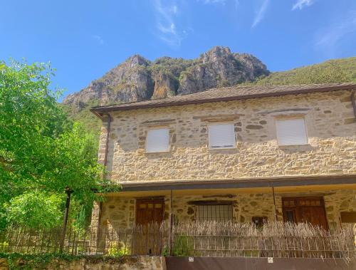 Rubia Apartment | Apartamento Las Medulas