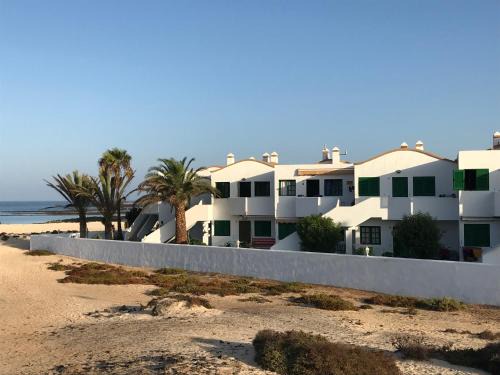 Los Lagos Apartment | Apartamento Los Lagos Renovated New Kitchen & More