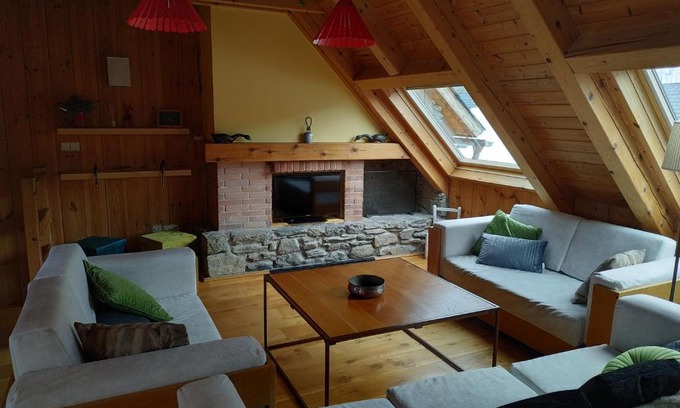 Salardu Apartment | Apartamentos Mauberme