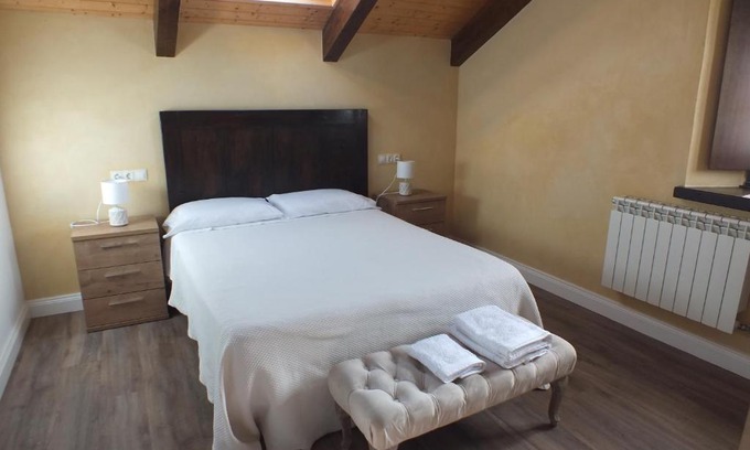 Coana Apartment | Apartamentos Puerta del Castro