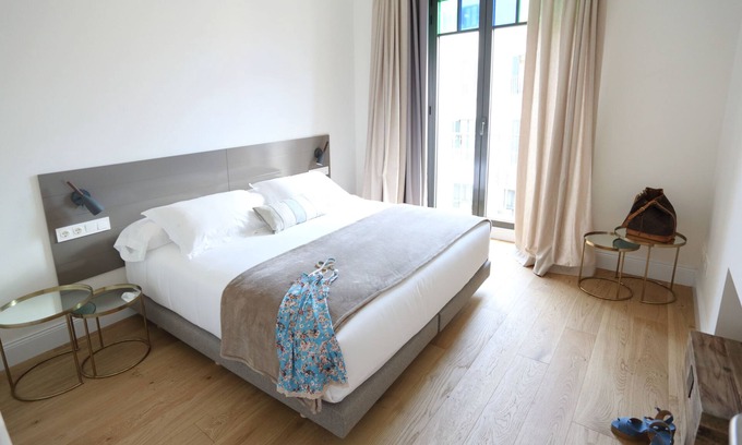 Old Town Apartment | Apartaments Plaça del Vi