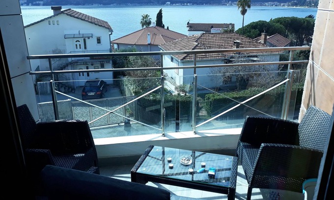 Topla Apartment | Apartement Carpe Diem See view