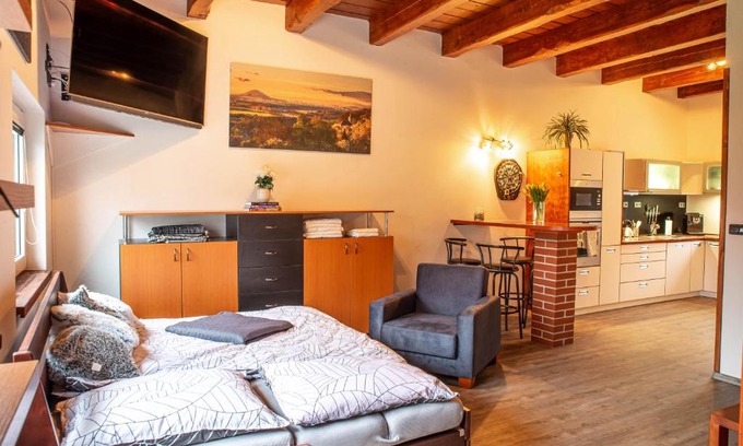 Ceska Lipa Apartment | Apartmán na okraji města s vlastním parkováním