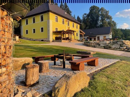 Loucovice Apartment | Apartmány HÁJOVNA Lipno