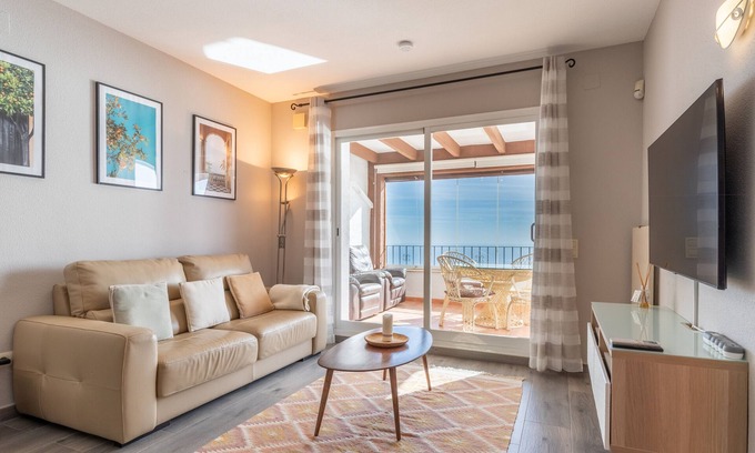 Cumbre del Sol Apartment | Apartment 'Azahar Panorama Suite' with Sea View, Shared Pool and Wi-Fi