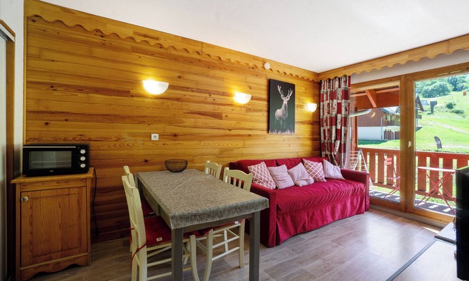 Saint-Francois-Longchamp Apartment | Apartment 'A3 405 Appart Au Pied Des Pistes' with Mountain View and Balcony