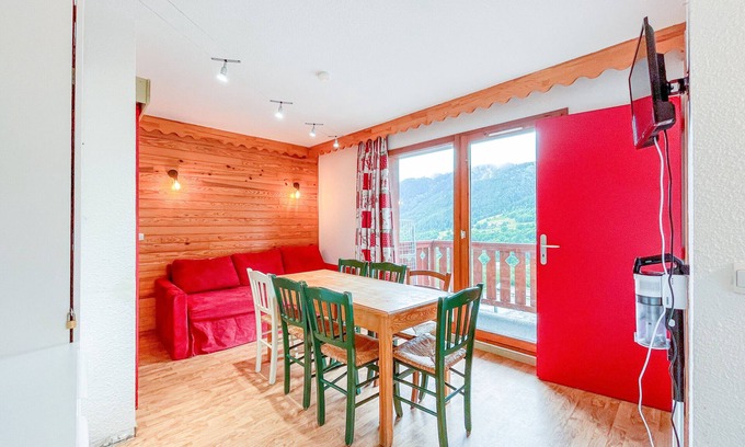 Montgellafrey Apartment | Apartment for 6/8 People – Mountain View – At the Foot of the Slopes – St François Longchamp Resort