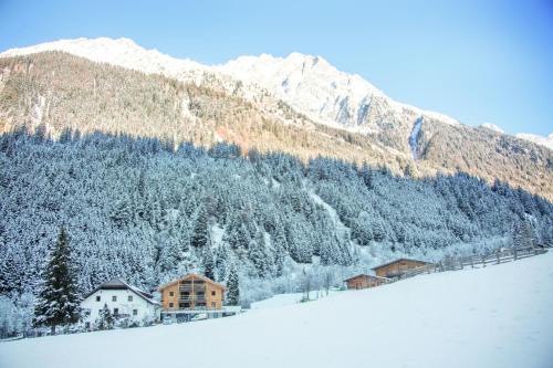Rasun Anterselva Apartment | Apartments Hochbrunn - Pension Brunner