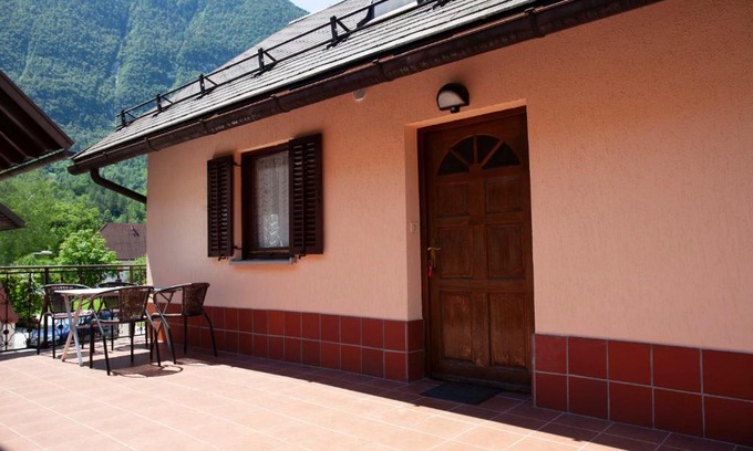Cezsoca Apartment | Apartma Lesjak 1