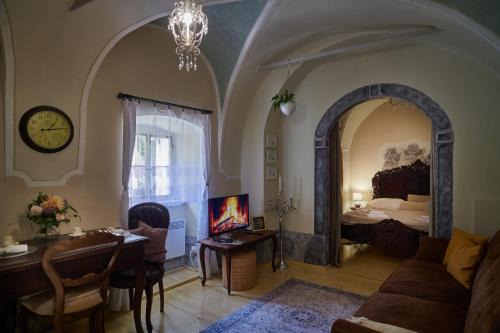 Banska Stiavnica Apartment | Apartman Charlotte v Dome so studňou na streche