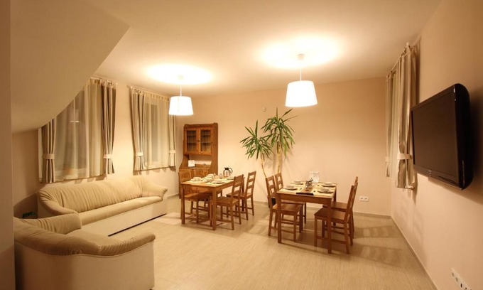 Gyor House | Apartman Gondola