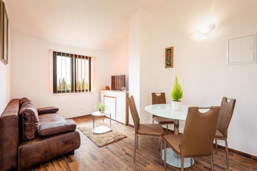 Kremena Apartment | Apartmani Kremena small beach 200m