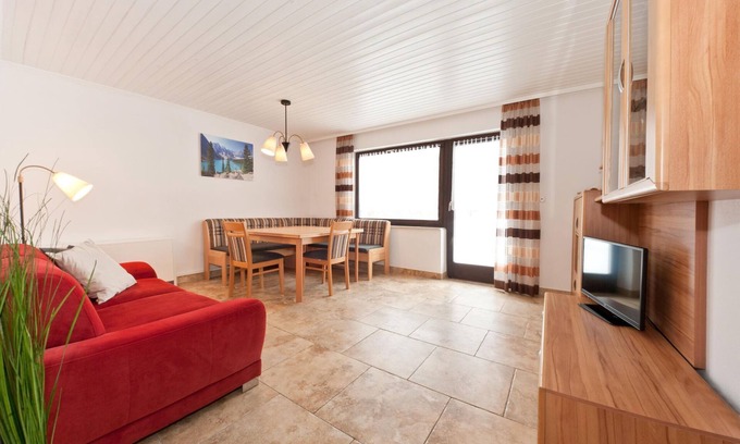 Reichenbach House | Apartment with Play Area