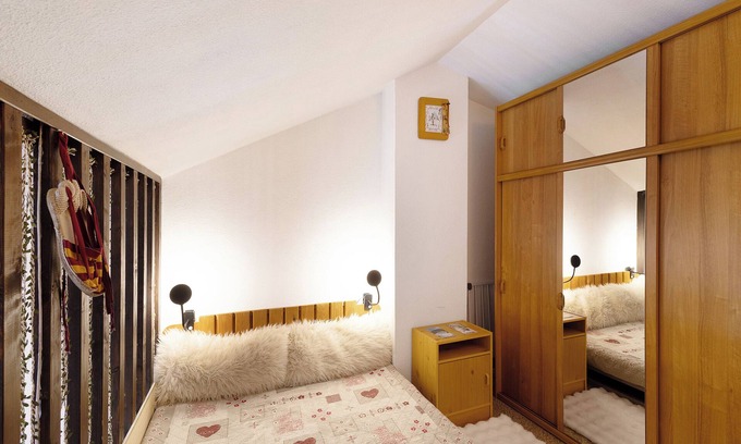 Font-Romeu-Odeillo-Via Apartment | Apartment 'Cosy Quiet Studio' with Mountain View, Private Terrace and Wi-Fi
