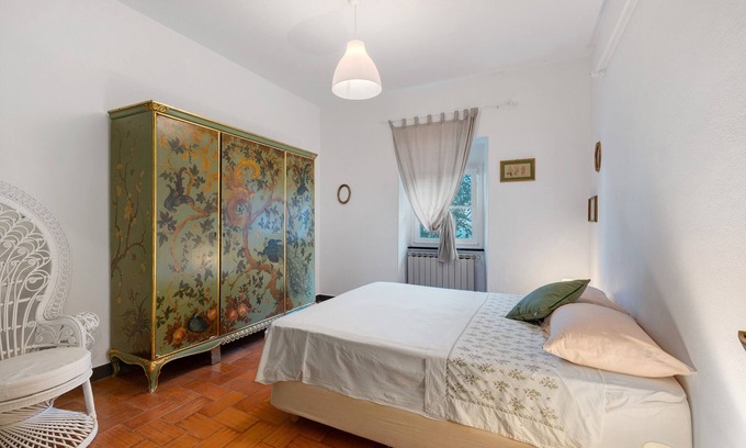 Castiglione Chiavarese Apartment | Apartment 'Casetta' with Mountain View and Shared Garden