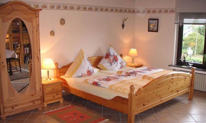 Bermel Bed & Breakfast | Apartment 1 for 2-3 people - Pension Eifelblick