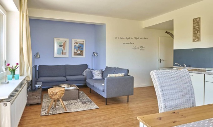 Vollerwiek Apartment | Apartment 1 - House Deich wave