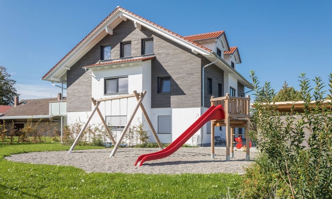 Eriskirch Apartment | Apartment “2 Am Biohof Eriskirch” close to Lake Constance with Balcony & Garden