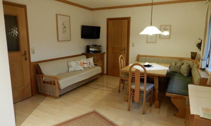 Kramsach Apartment | Apartment 2 - House Ellmaier