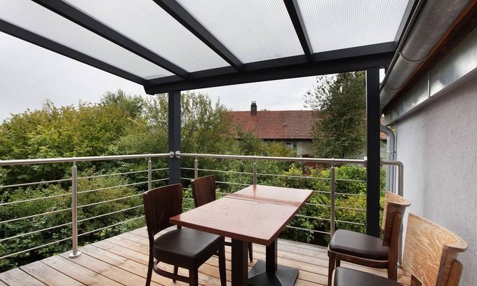 Obersackingen Apartment | Apartment '2' with Balcony and Wi-Fi