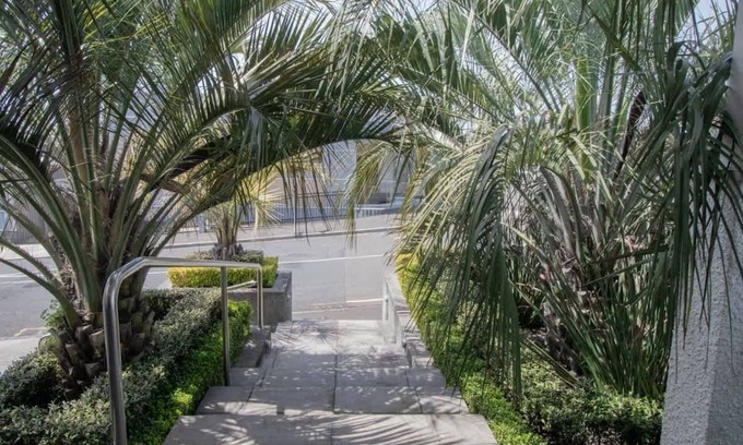 Rewa Apartment | Apartment 22 - stylish retreat in central location