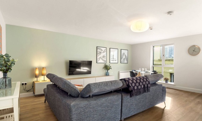 Clifden Cottage | Apartment 293 - Clifden - sleeps 4 guests in 2 bedrooms