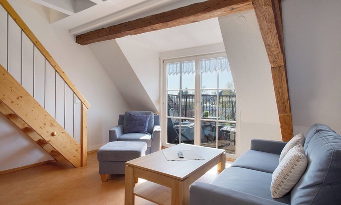 Kressbronn Apartment | Apartment '3, 75 Qm' with Shared Garden, Balcony and Wi-Fi