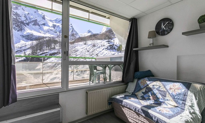 Eaux-Bonnes Apartment | Apartment 4 pers., ski-in/ski-out, terrace, center of Gourette