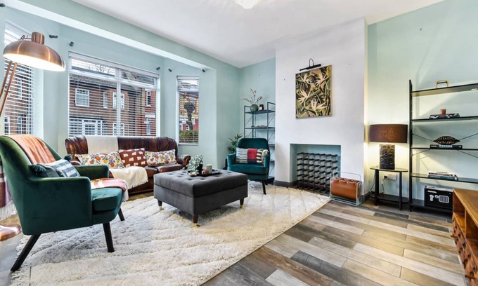Clapton Apartment | Apartment ∙ 5 bedrooms ∙ 9 guests