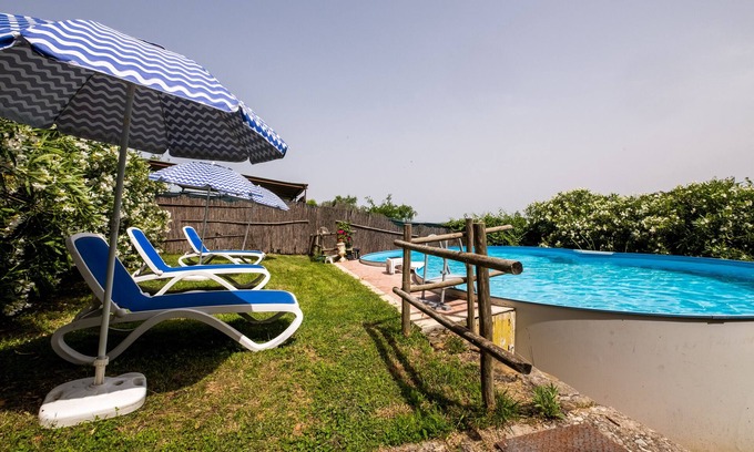 Pereta Apartment | Apartment "Agriturismo La Pieve - Mimose" with Shared Pool, Shared Garden & Wi-Fi