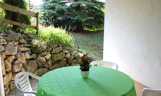 Lonsee Apartment | Apartment 'A' with Private Terrace and Wi-Fi