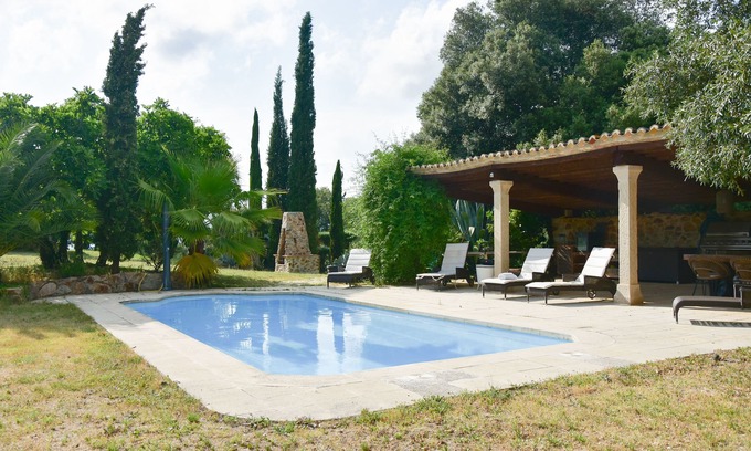 Vidreres House | Apartment Alegria is in beautiful country house in the middle of the forest with large pool