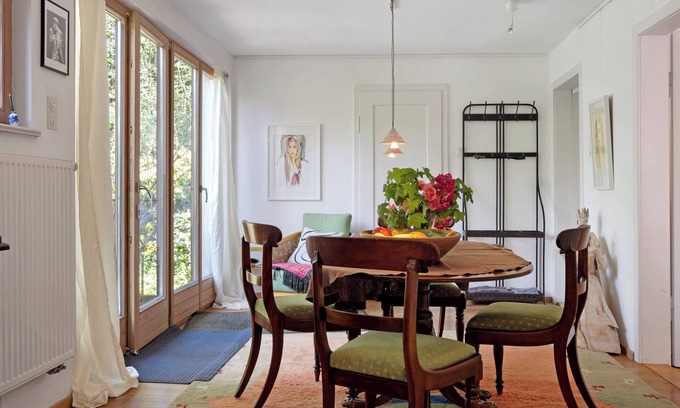 Bad Waldsee Apartment | Apartment 'Allgaierarthaus' with Private Terrace, Shared Garden and Wi-Fi