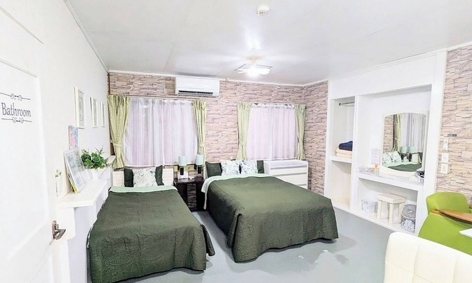 Kadena-cho Apartment | Apartment along Park Avenue Westernstyle twin room Fresh American accommodates up to 3 adults/Okinawa Okinawa