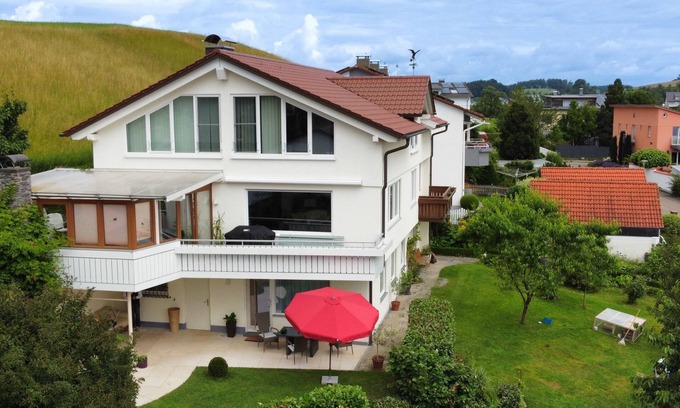 Oberreitnau Apartment | Apartment 'Alpenblick 5' with Mountain View, Private Terrace and Wi-Fi