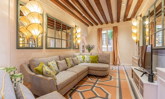 Dorsoduro Villa | Apartment Amara - Five Bedroom Villa, Sleeps 10
