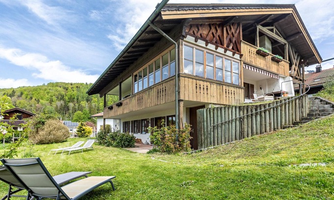 Unterwoessen Apartment | Apartment "An den Bergen" with Mountain View, Private Terrace & Wi-Fi
