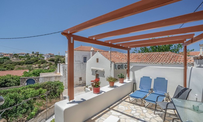 Kithira Apartment | Apartment 'Angel’s Studio' with Shared Terrace, Wi-Fi and Air Conditioning