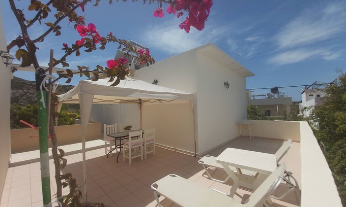 Matala Apartment | Apartment Antonios In the heart of Matala