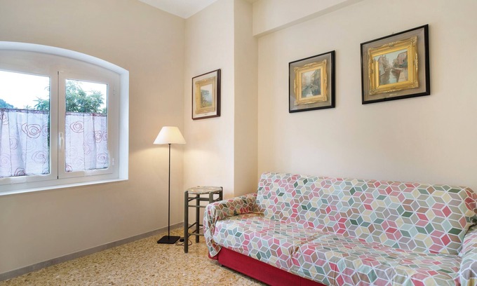 Sanremo Apartment | Apartment 'Appartamento In Villa La Baronessa' with Private Garden and Wi-Fi