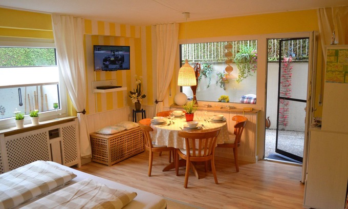 Allensbach Apartment | Apartment at Hegne Monastery, WLAN, terrace, lake 800 m, Constance 8 km