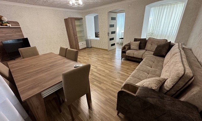 Nasimi Apartment | Apartment at Mallacanes in city center