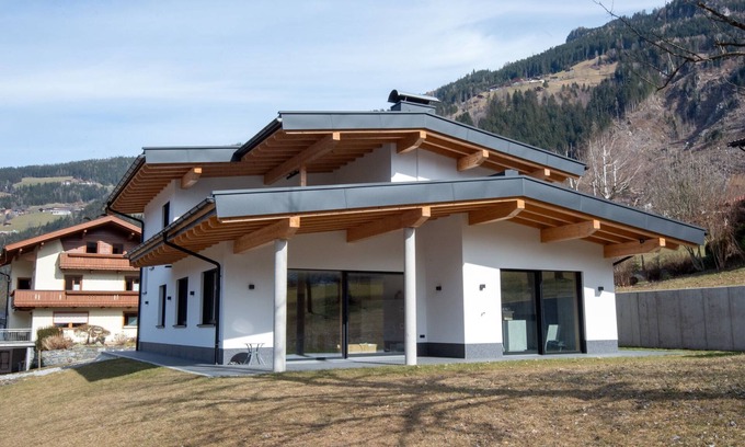 Ramsau im Zillertal Apartment | Apartment Moiklerhof