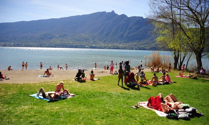 Aix-les-Bains Apartment | Apartment "Bella Vita Zen" with Mountain View, Shared Pool & Wi-Fi