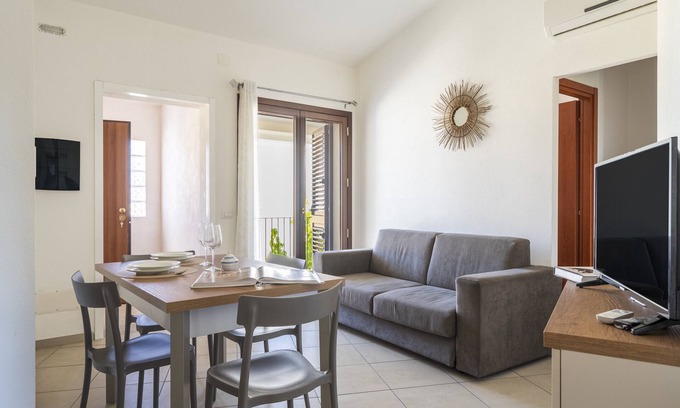 Arbatax Apartment | Apartment 'Bernabé' with Private Terrace, Balcony and Air Conditioning