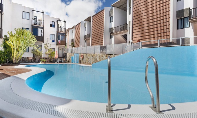 Playa de Santiago Apartment | Apartment 'Bonita Apto Nieves' with Mountain View, Wi-Fi and Air Conditioning