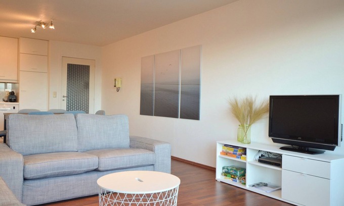 Oostduinkerke-Bad Apartment | Apartment by Sea and Dunes with Terrace