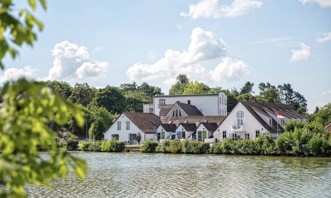 Leutershausen Apartment | Apartment by the lake, near Rothenburg